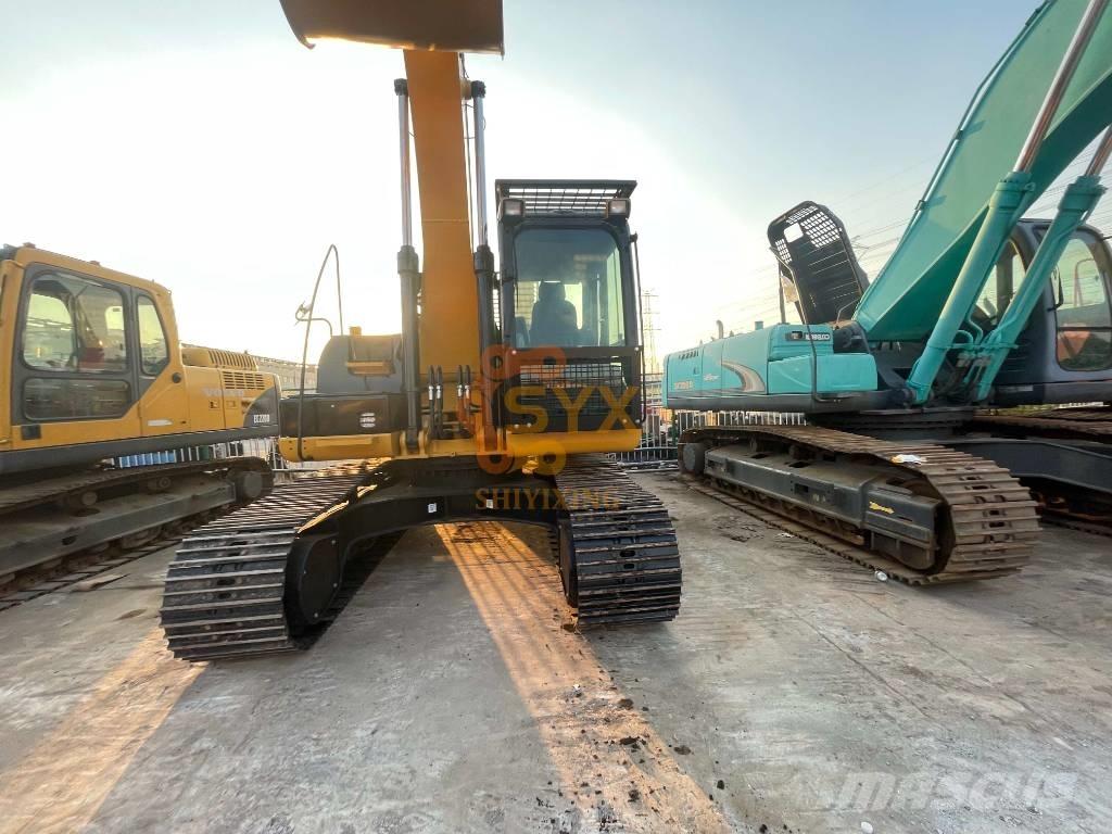 CAT 320 D Excavatoare pe șenile
