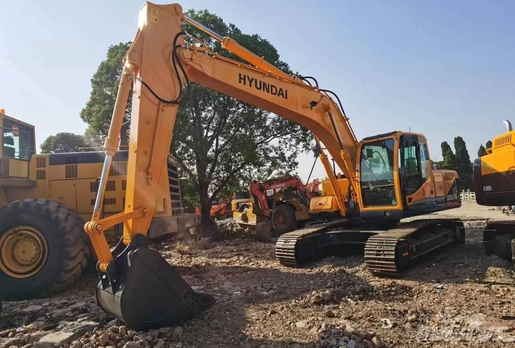 Hyundai R220LC-9S Excavatoare pe șenile
