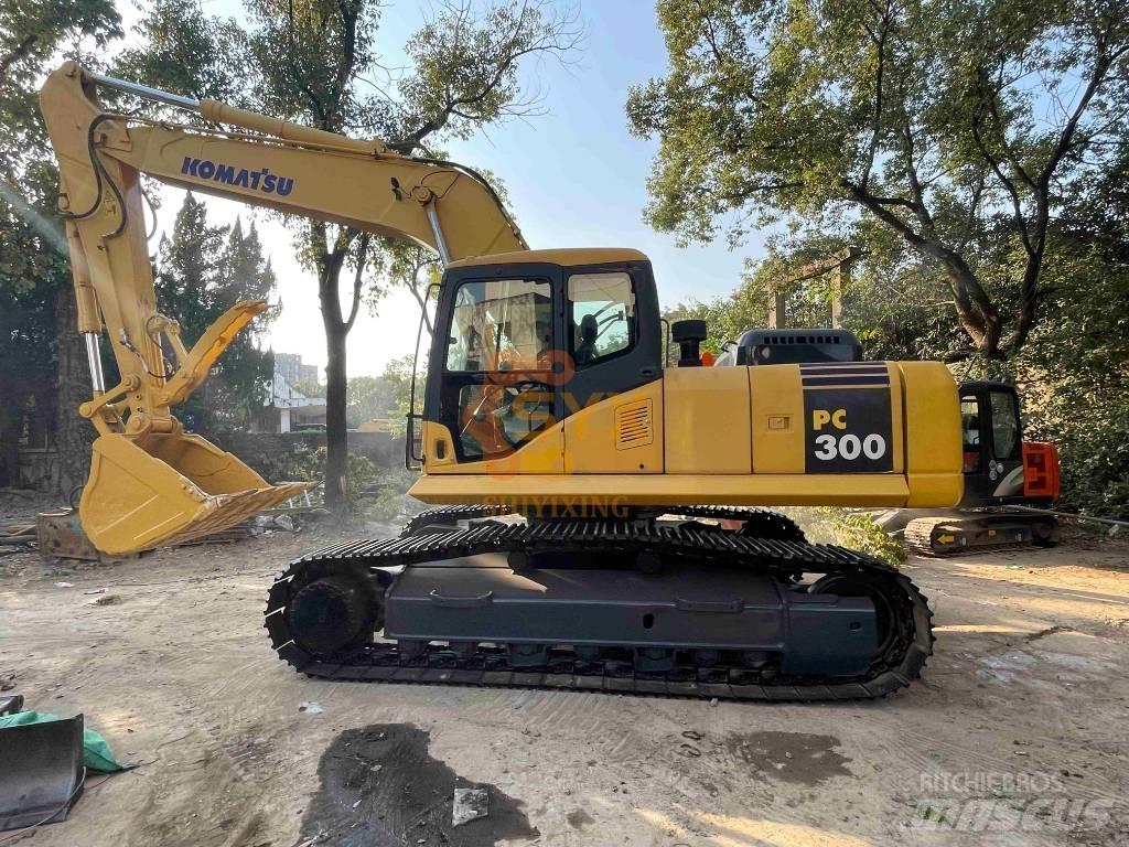 Komatsu PC 300 Excavatoare pe șenile
