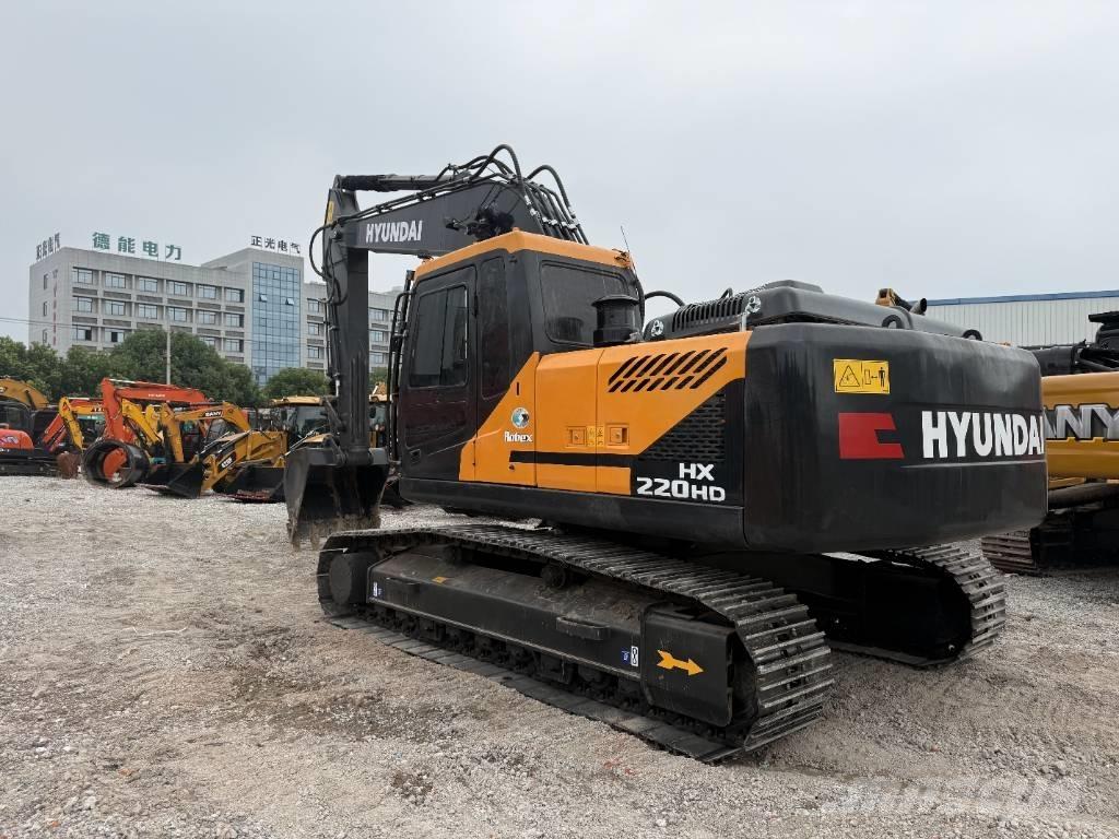 Hyundai HX 220 Excavatoare pe șenile
