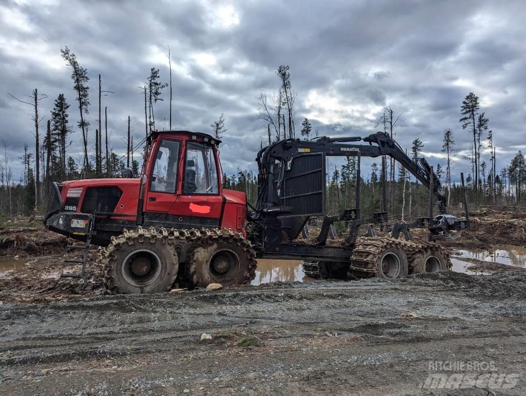 Komatsu 895 Transportoare
