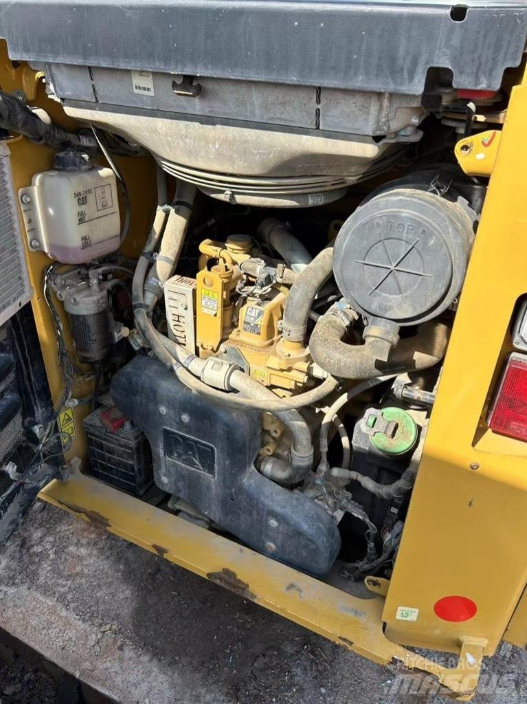 CAT 262 D Mini incarcator