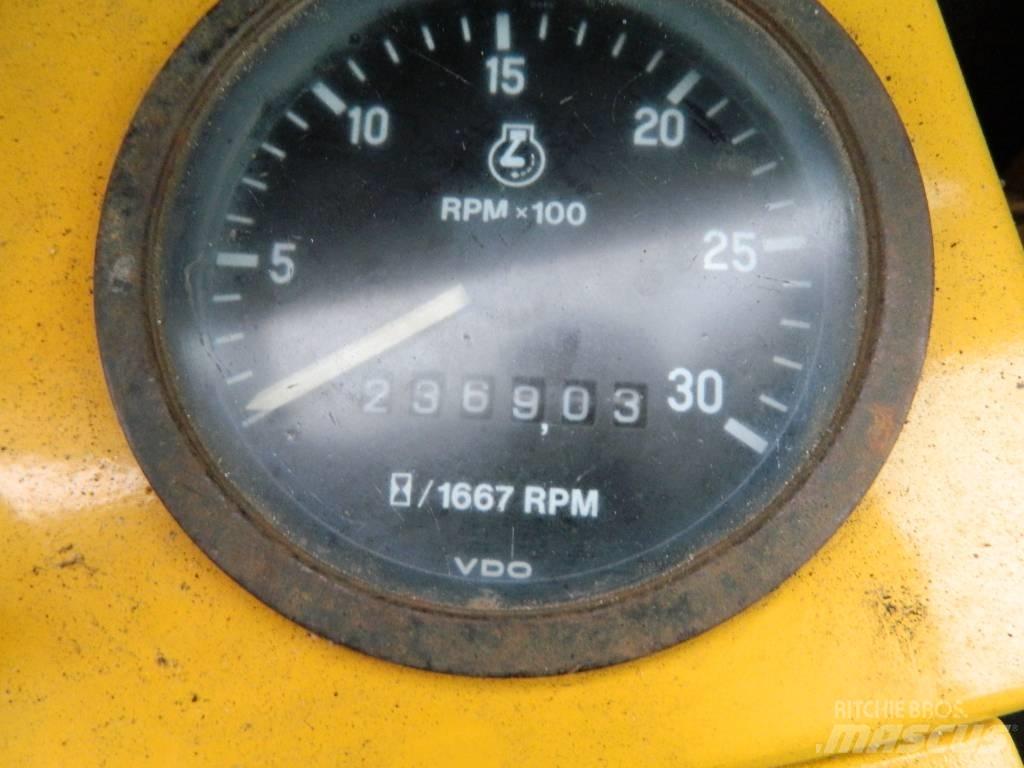Hydrema 807 Excavatoare cu roti