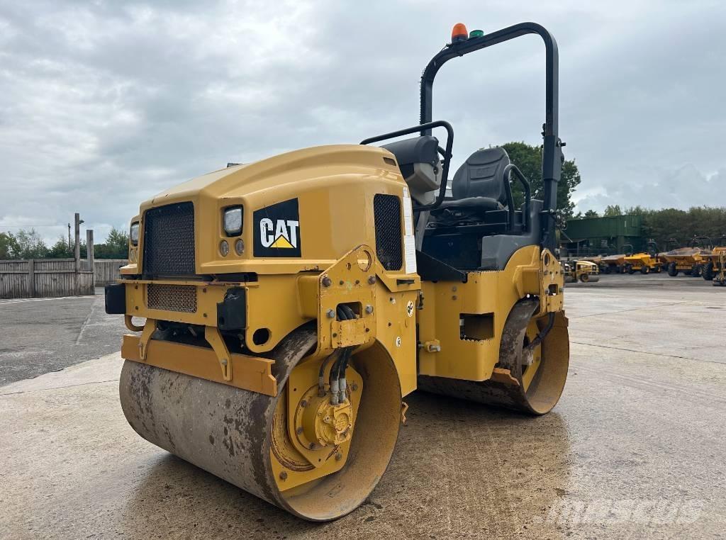 CAT CB 2.7 Cilindri compactori dubli