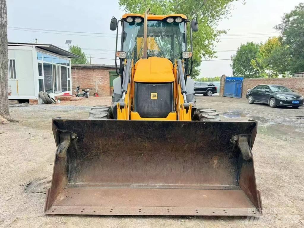 JCB 3 CX ECO Buldoexcavatoare