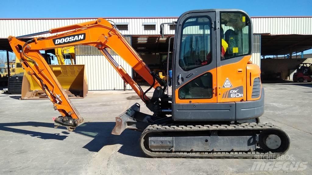 Doosan DX 60 R Mini excavatoare < 7t