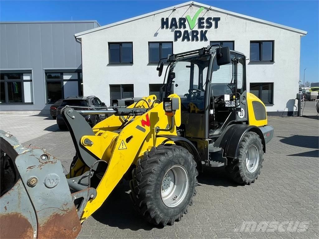 Wacker Neuson WL44 Incarcator pe pneuri