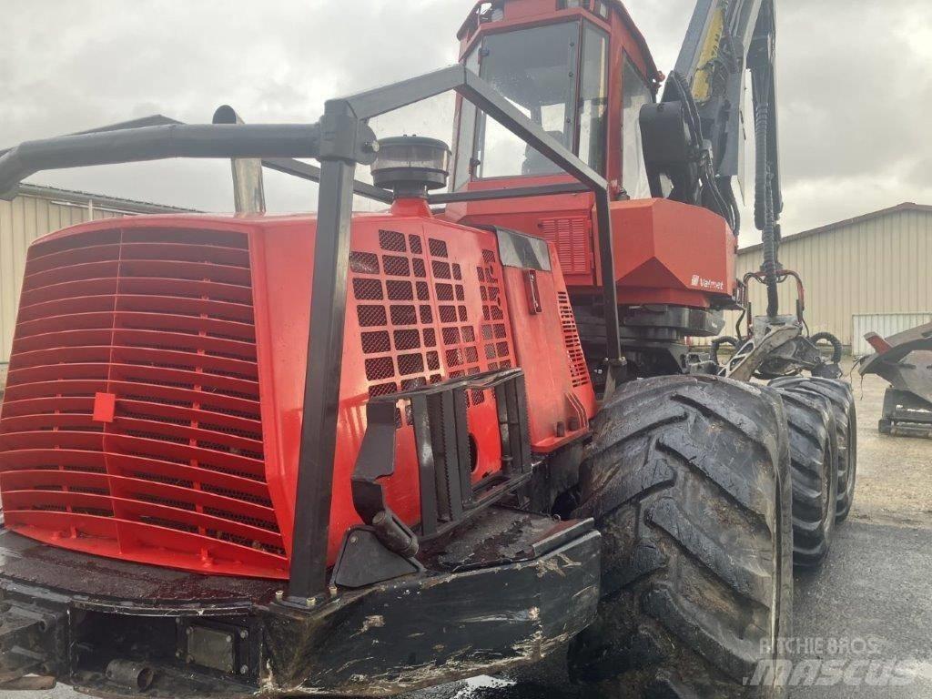 Komatsu 931 Combine forestiere