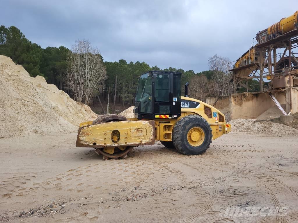 CAT CP74 Compactoare monocilindrice