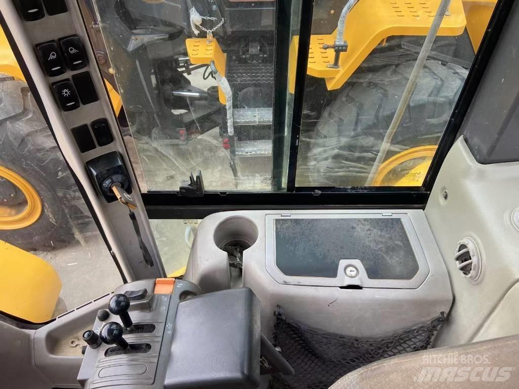 Volvo L 105 Incarcator pe pneuri