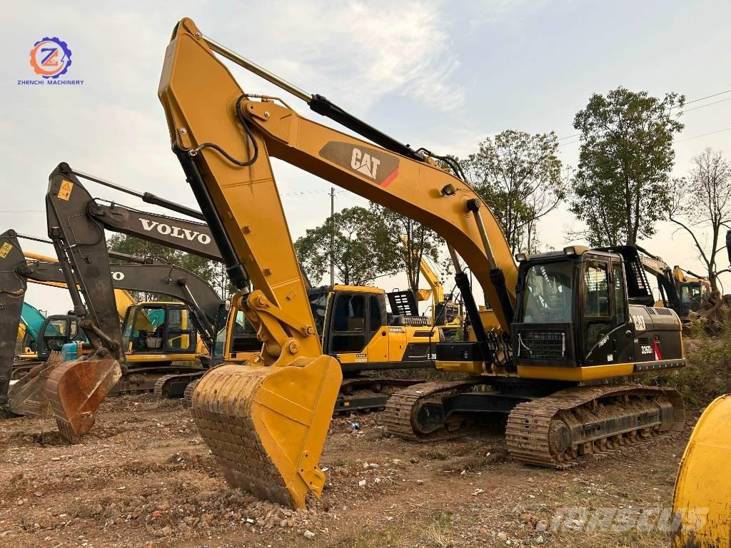 CAT 326 D Excavatoare pe șenile
