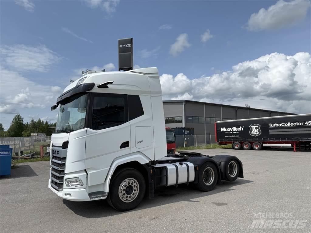 DAF XF 530 FTS 6X2 Autotractoare