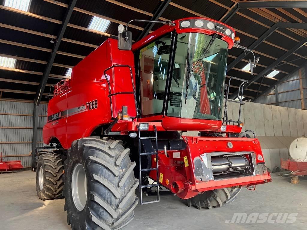Case IH 7088 Combine de secerat