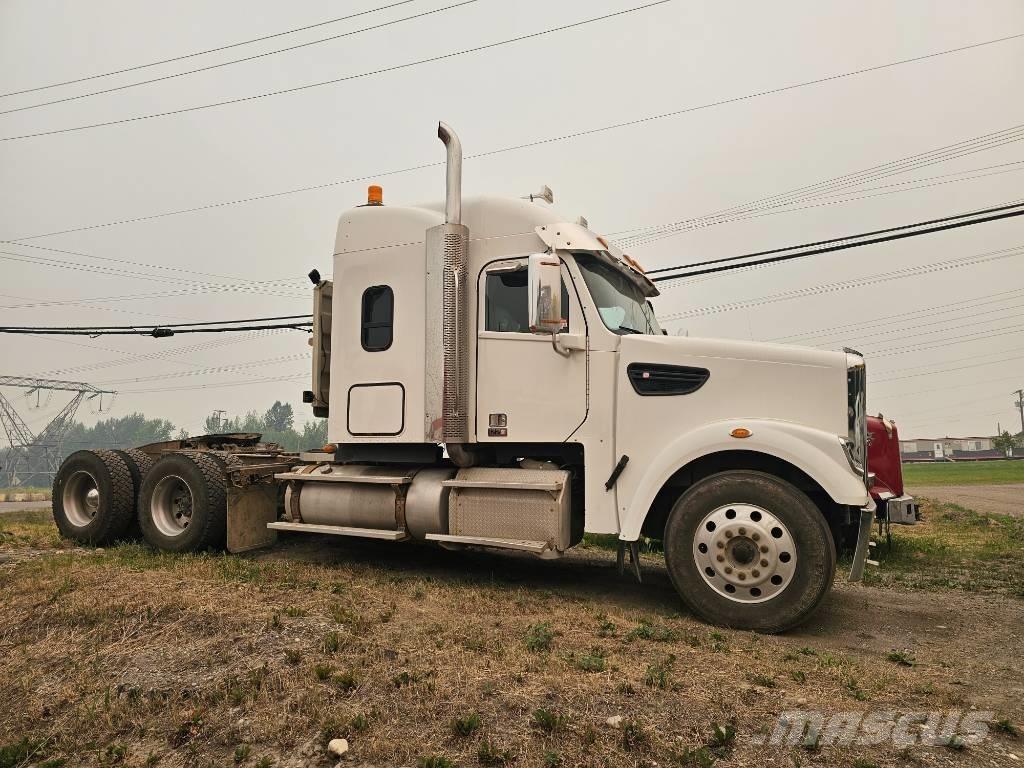Freightliner 122 SD Autotractoare