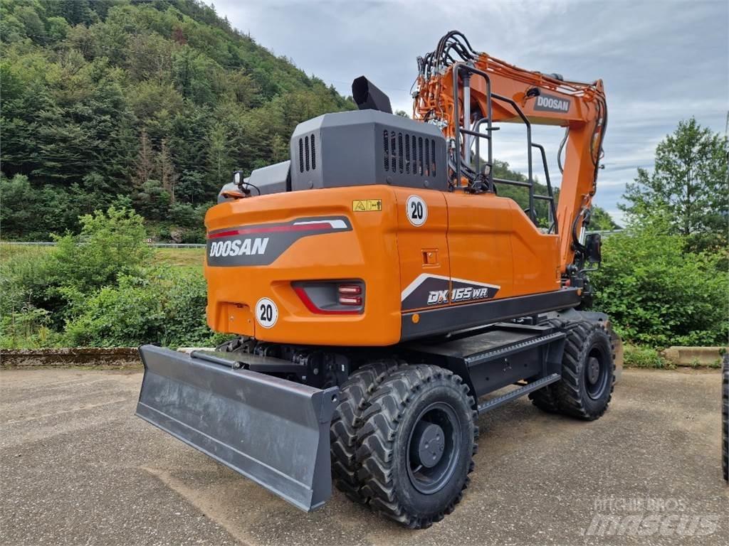 Doosan DX165WR-7 Excavatoare cu roti