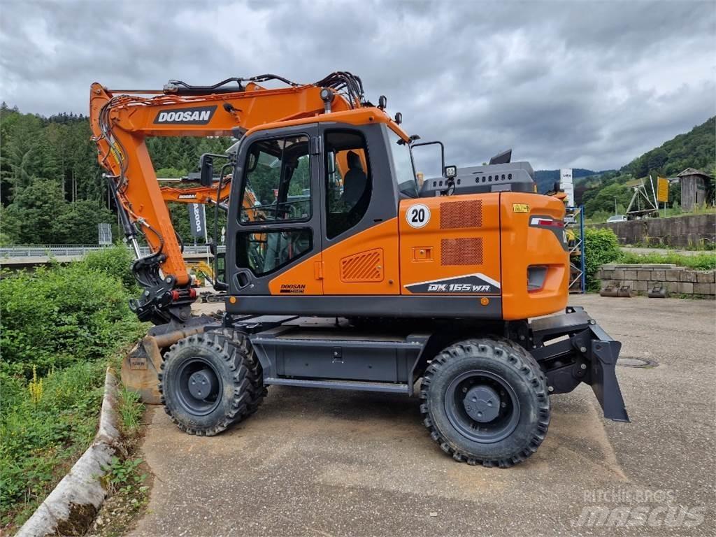 Doosan DX165WR-7 Excavatoare cu roti