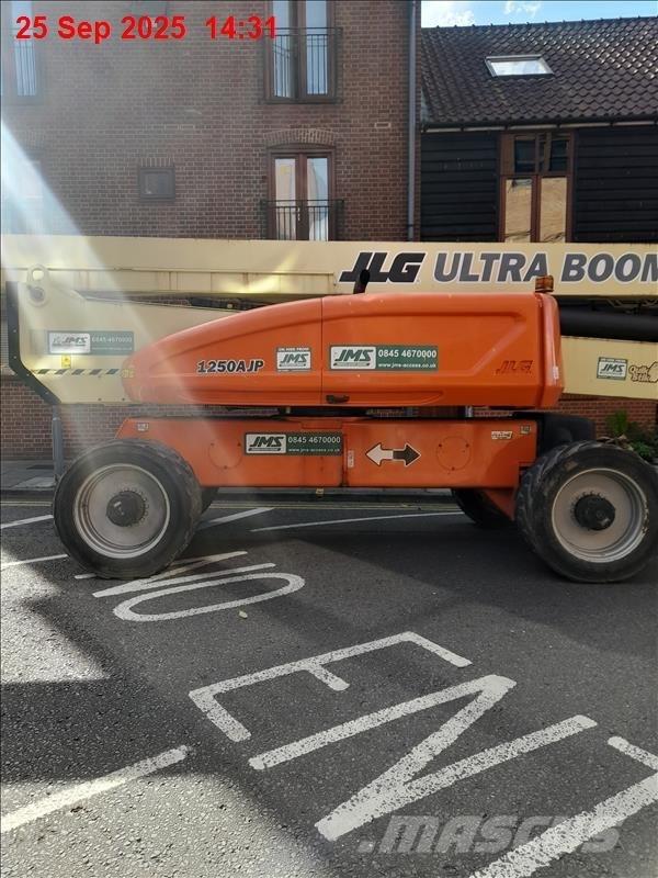 JLG 1250 AJP Nacele cu brat articulat