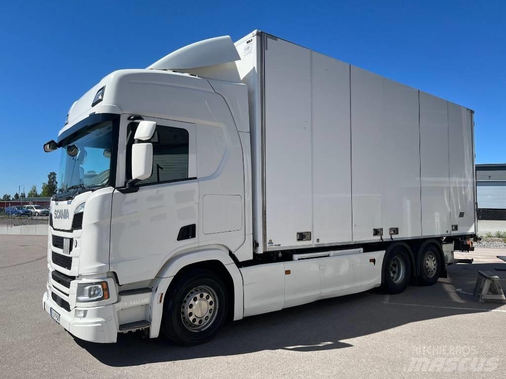 Scania R450B6X2*4NB Camion cu control de temperatura