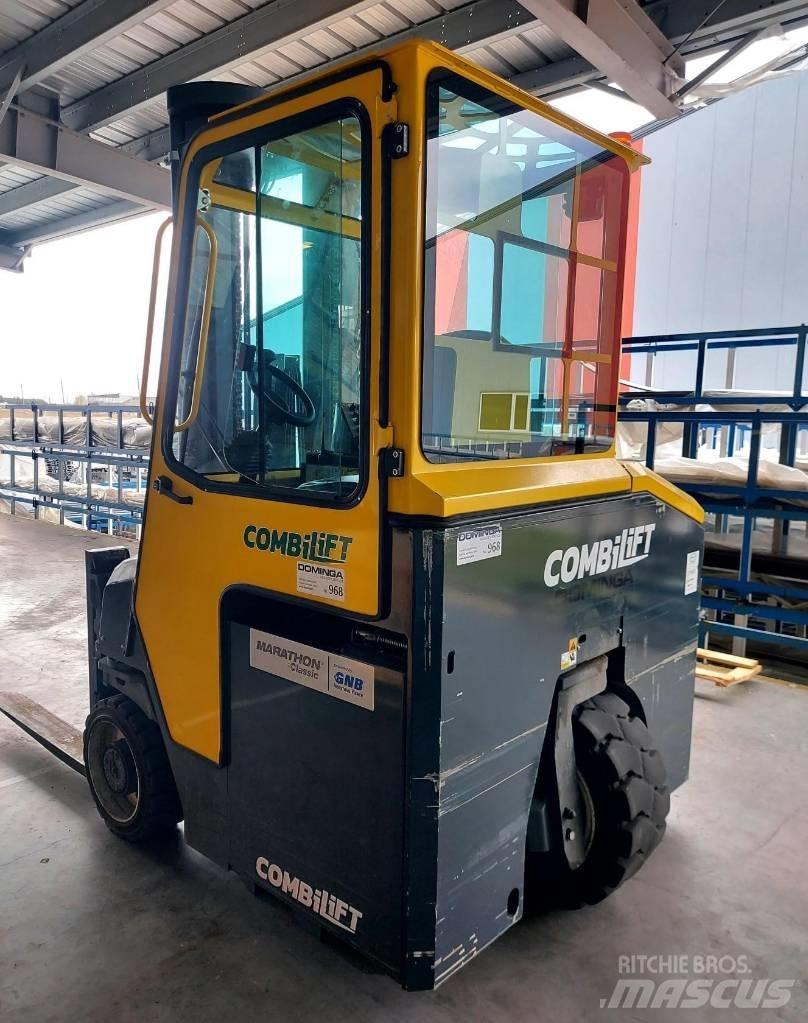 Combilift CBE4 Stivuitoare cu patru brate