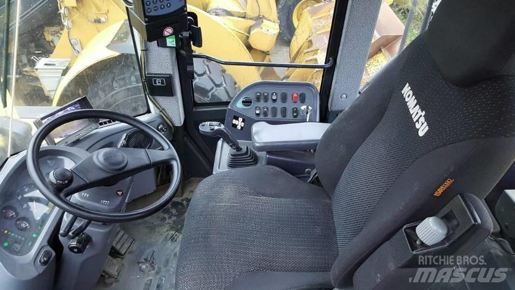Komatsu WA470-6LC Incarcator pe pneuri