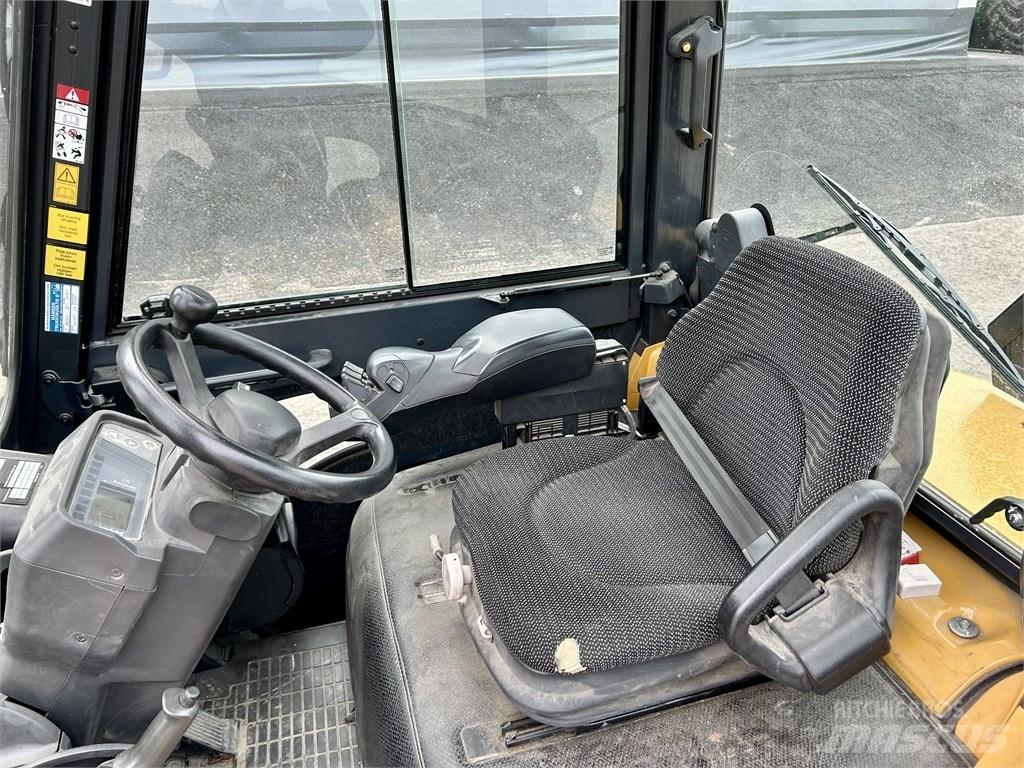 CAT DP 25 NT Stivuitor diesel