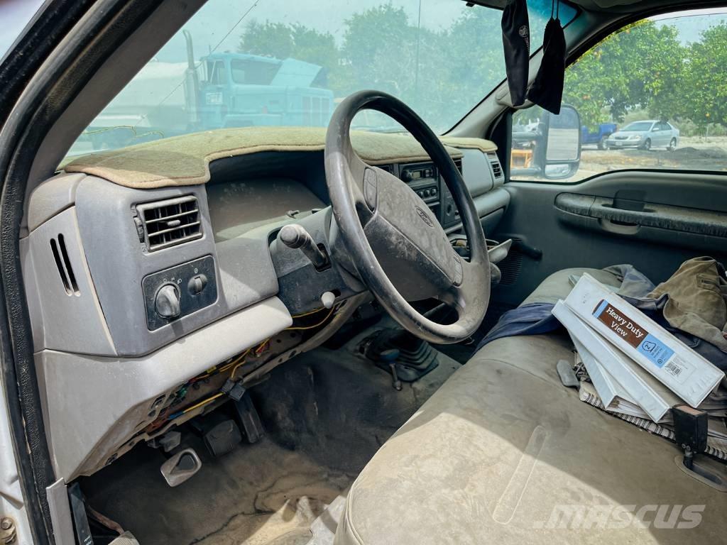 Ford F 550 SD Municipal/vehicul cu uz general