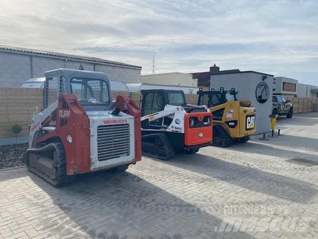 CAT 247 B 3 Mini incarcator
