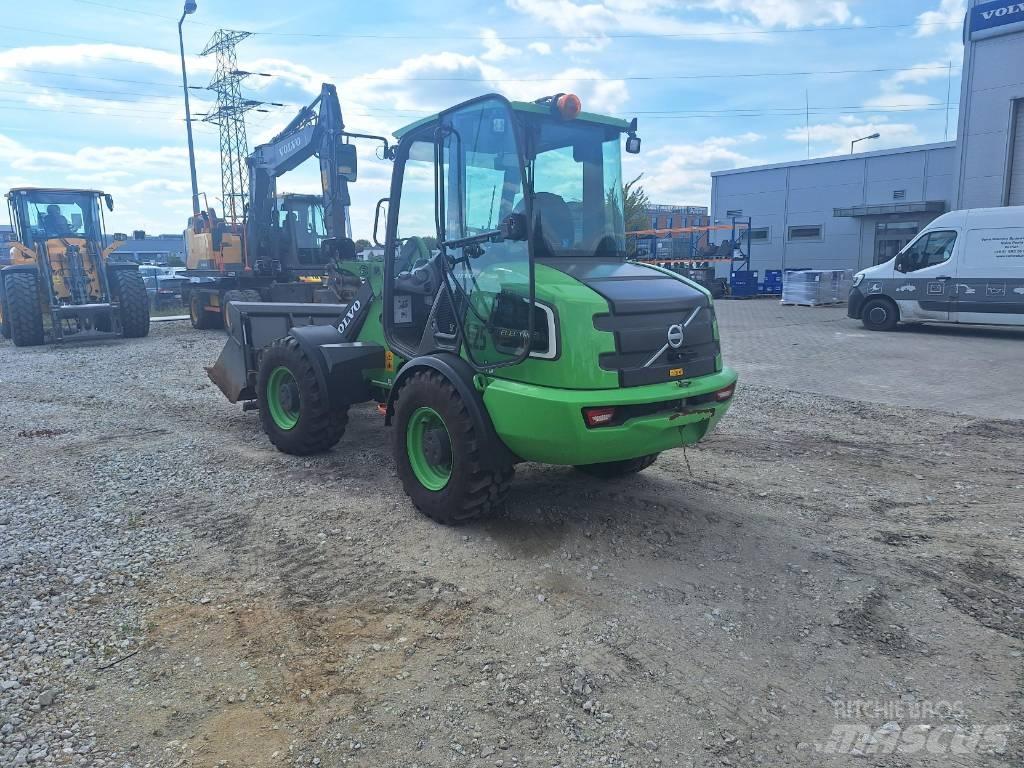 Volvo JL25H ELECTRIC Incarcator pe pneuri