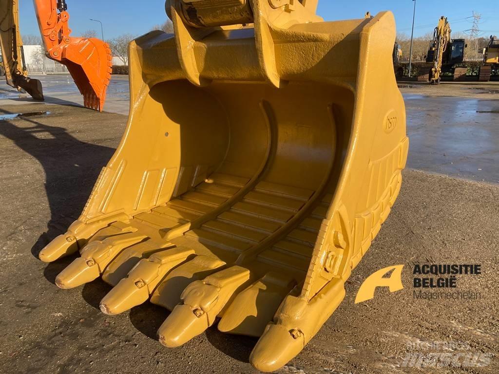 CAT 385 C L ME Excavatoare pe șenile
