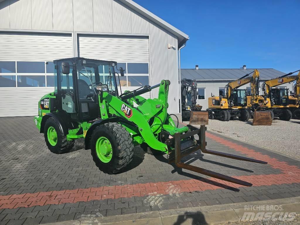 CAT 906 M Incarcator pe pneuri