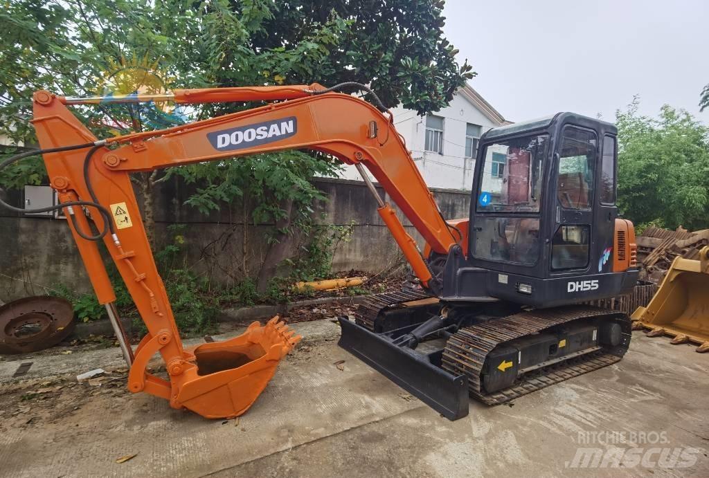 Doosan DH55 Excavatoare pe șenile
