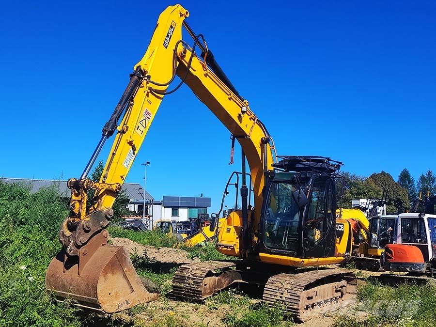 JCB JS145 LC Excavatoare pe șenile
