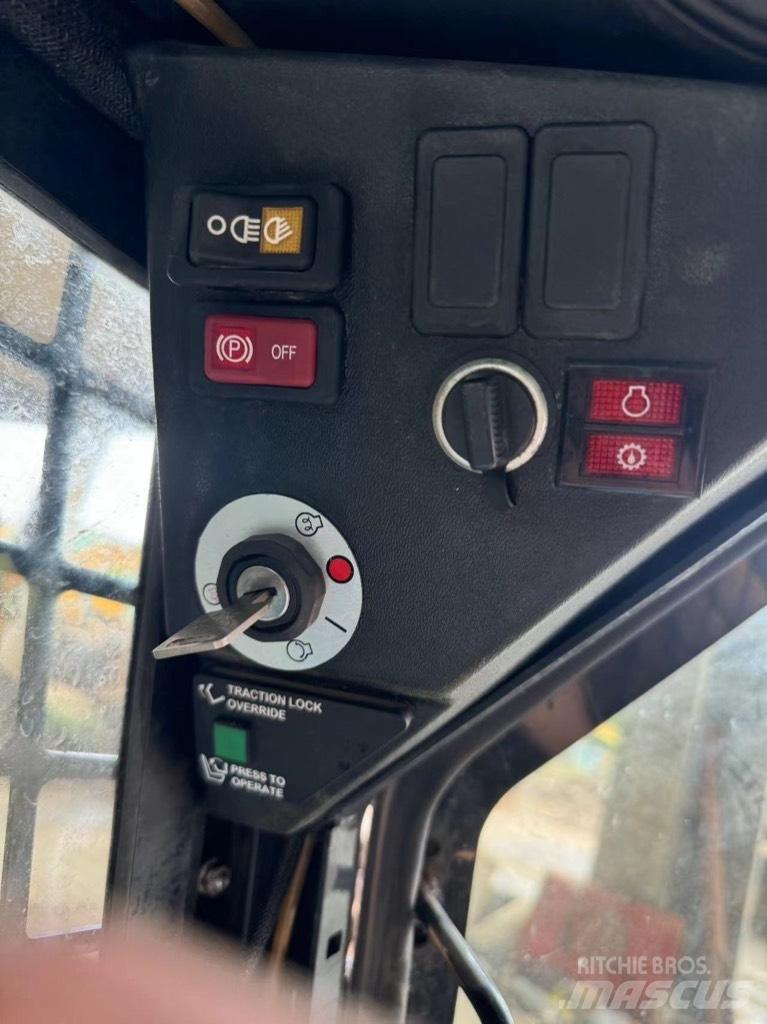 Bobcat S 70 Mini incarcator