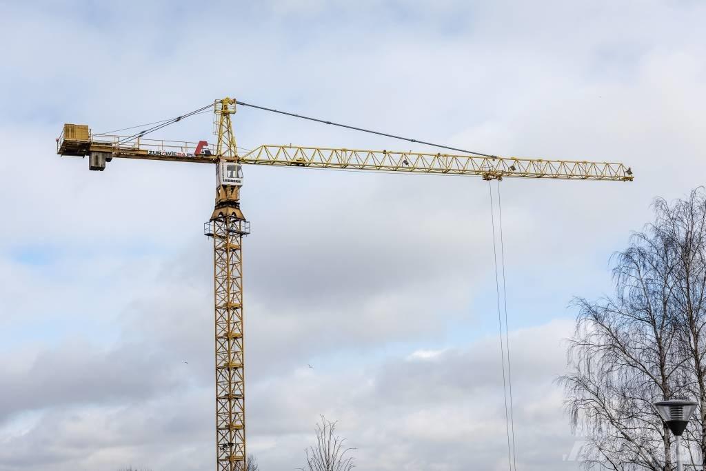 Liebherr 120HC Macarale turn