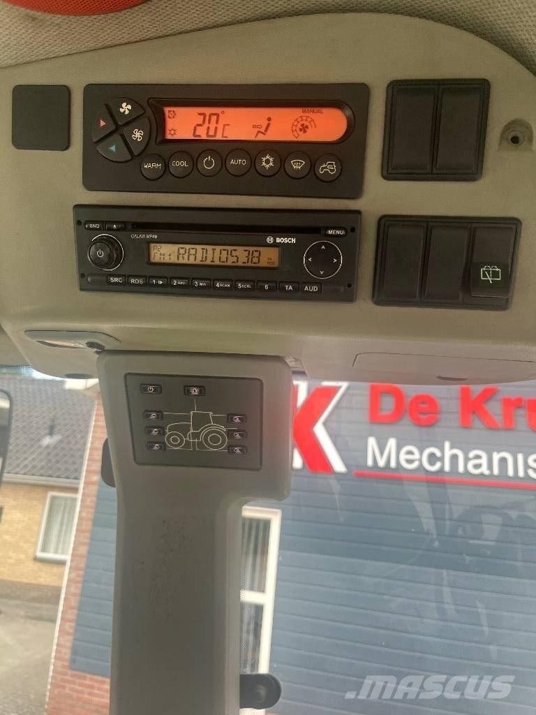 CLAAS Arion 640 Cis Tractoare