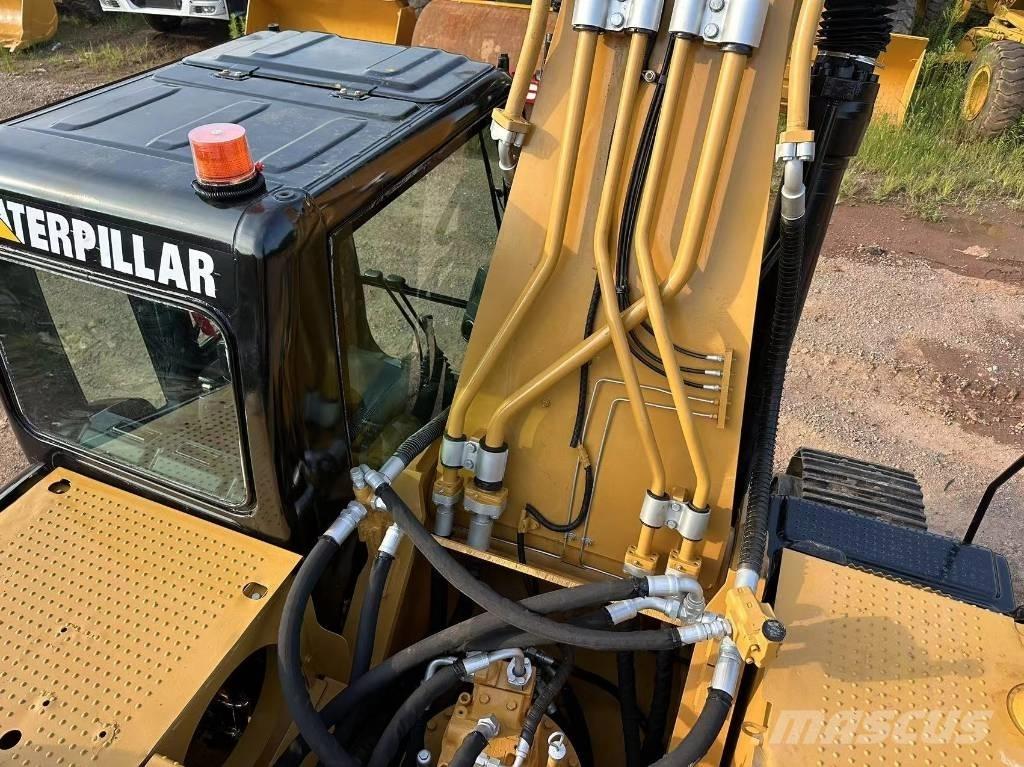 CAT 330D Excavatoare pe șenile
