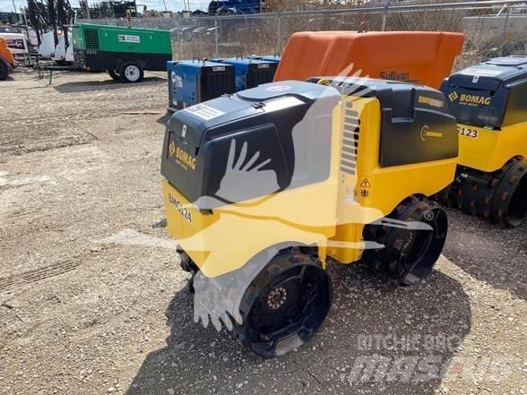 Bomag BMP8500 Cilindri compactori tractabili cu vibratii