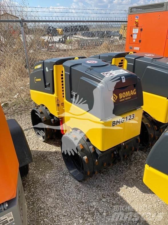Bomag BMP8500 Cilindri compactori tractabili cu vibratii