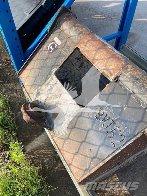  BU 30 BUCKET Pistoane