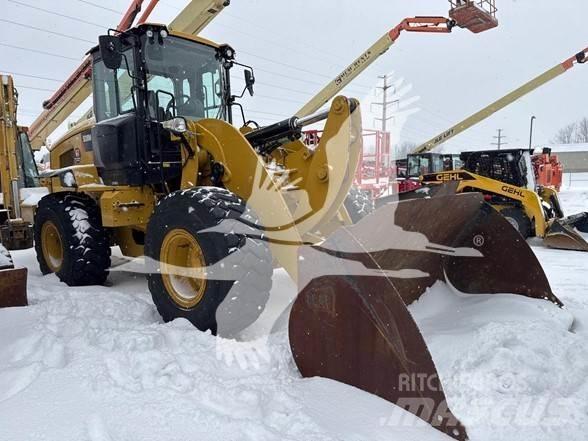 CAT 938M Incarcator pe pneuri