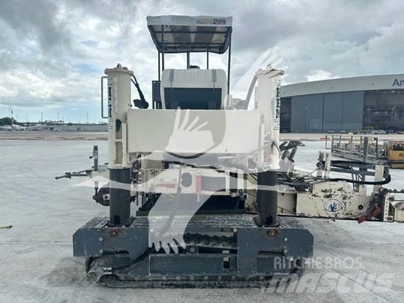  HEM 12-27 FRP Utilaj pavare beton