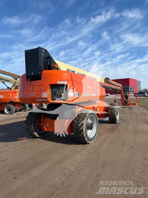 JLG 1350SJP Nacele cu brat telescopic