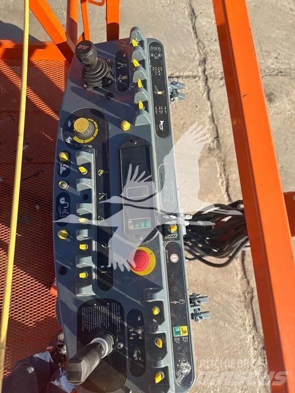 JLG 1350SJP Nacele cu brat telescopic