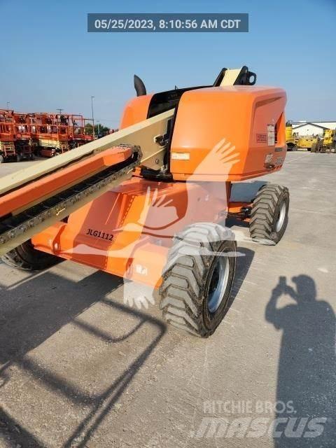 JLG 400S Nacele cu brat telescopic