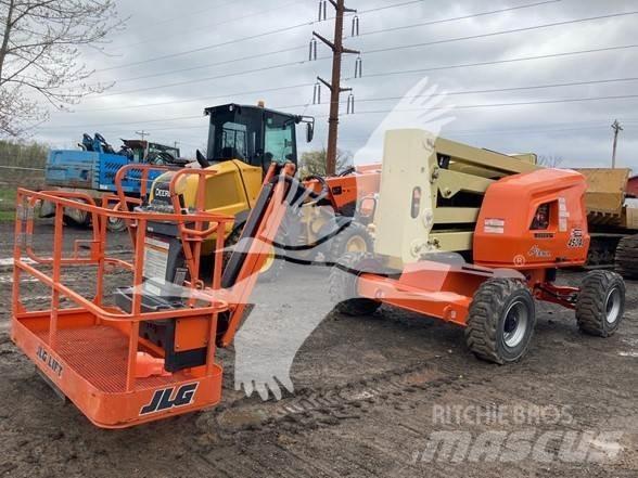 JLG 450AJ Nacele cu brat articulat