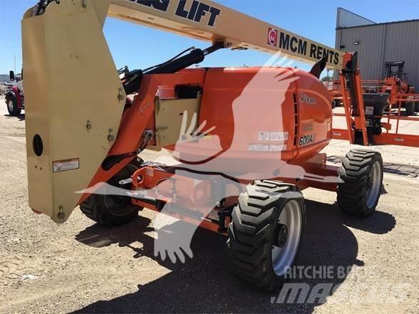 JLG 600AJ Nacele cu brat articulat