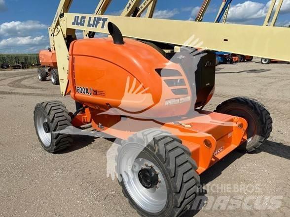 JLG 600AJ Nacele cu brat articulat