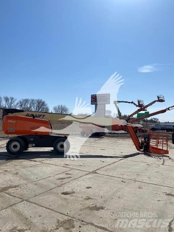 JLG 660SJ Nacele cu brat telescopic