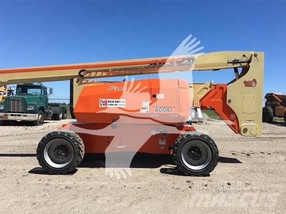 JLG 800AJ Nacele cu brat articulat