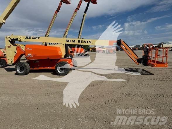 JLG 800AJ Nacele cu brat articulat